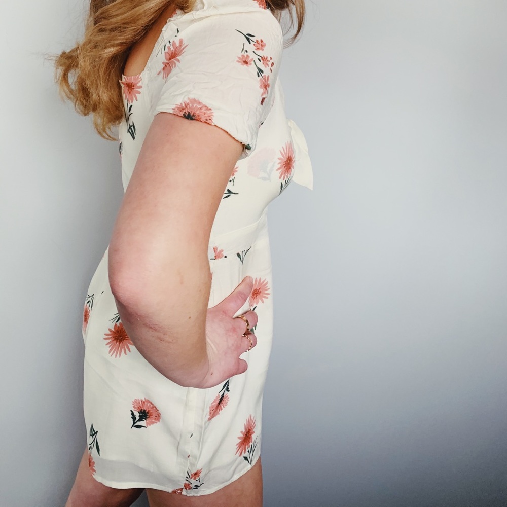 Romper - Picture 2 of 4